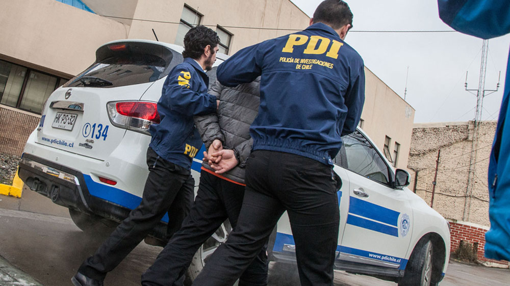 Dos individuos, un chileno y un colombiano, capturados con drogas ilegales en Punta Arenas